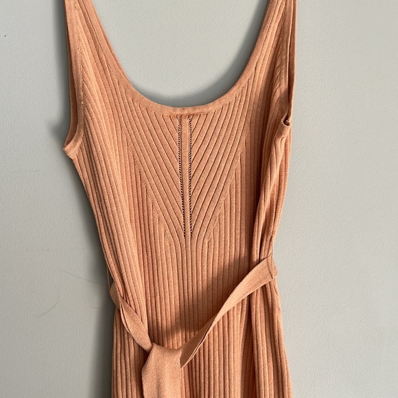 KIVARI Arizona Rib Midi Dress - Picture 7 of 10